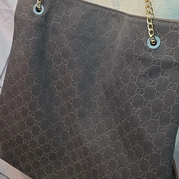 Gucci Brown Shoulder Bag with Gold Chain - Picture 4 of 13